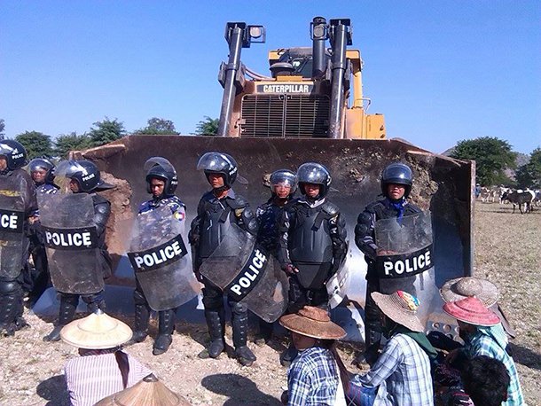 လက္ပံေတာင္းတြင္ သပိတ္စခန္းဖြင့္၊ အေျခအေန တင္းမာ