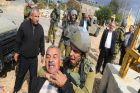 صیہونی فوجیوں کا بیت المقدس میں فلسطینیوں پر حملہ