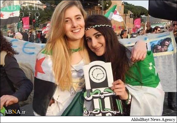 2 Italian Women Kidnapped by ISIS Ask for Help in Video + Photos