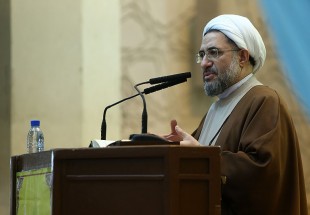 Ayatollah Araki: Unity the First Obligation of Religion