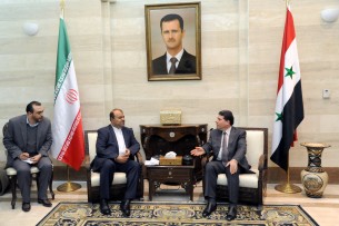 Halaqi souligne le développement tangible des relations économiques et commerciales entre la Syrie et l’Iran