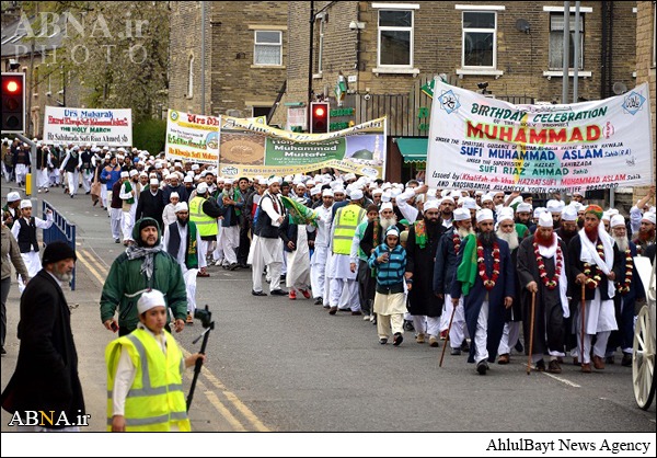 Thousands of Muslims celebrate Prophet Muhammad's birthday in Bolton