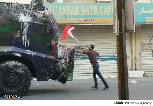 Photos: Forces clash with Bahrainis protesting Sheikh Salman's detention