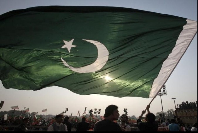 باڑہ میں بارہ سال بعد پاکستانی پرچم لہرا دیا گیا