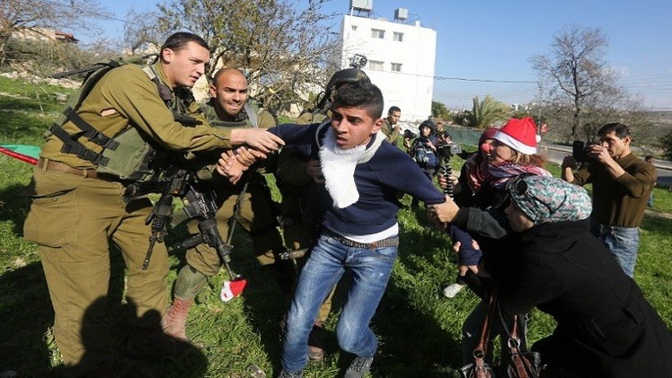 حملة عسكرية واسعة للقوات الاسرائيلية واعتقال 18 فلسطينيا بالضفة الغربية والقدس