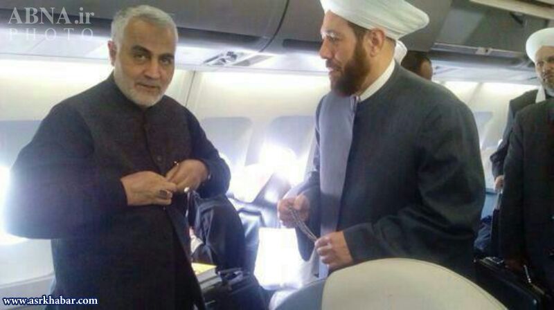 Photo: Top Iranian mysterious commander in plane with senior Syrian Sunni Mufti 