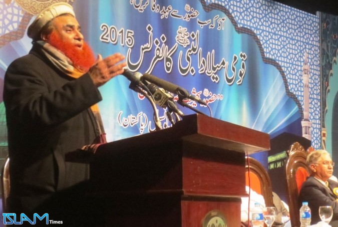 نبی اکرم (ص) کے بتائے ہوئے مقام انسانیت و آدمیت کو دنیا کے سامنے لایا جائے، پیر سید ریاض حسین شاہ