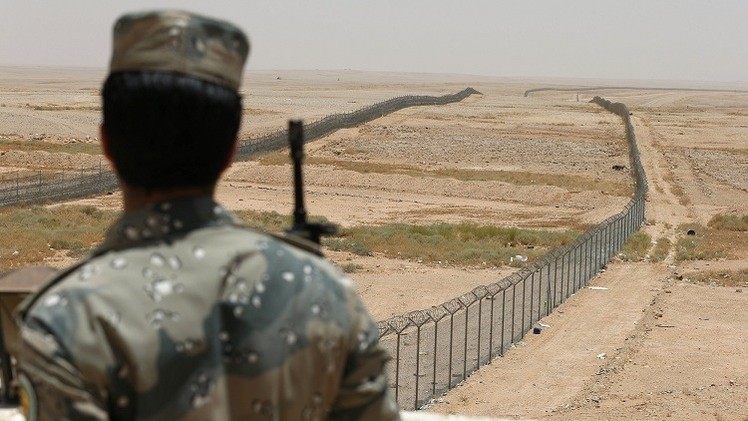 السعودية توسع منطقتها العازلة مع اليمن وتعزز حراسة حدودها مع العراق