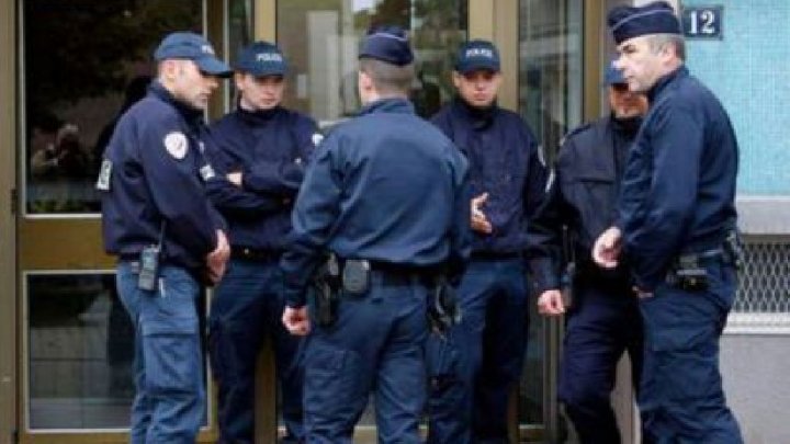 3000 شخص لهم ارتباط بجهات تكفيرية والحكومة تريد مراقبتهم في فرنسا