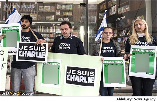 Peygamberimize hakaret eden ‘‘Charlie Hebdo’’ Tel Aviv’de bedava dağıtılıyor / Foto
