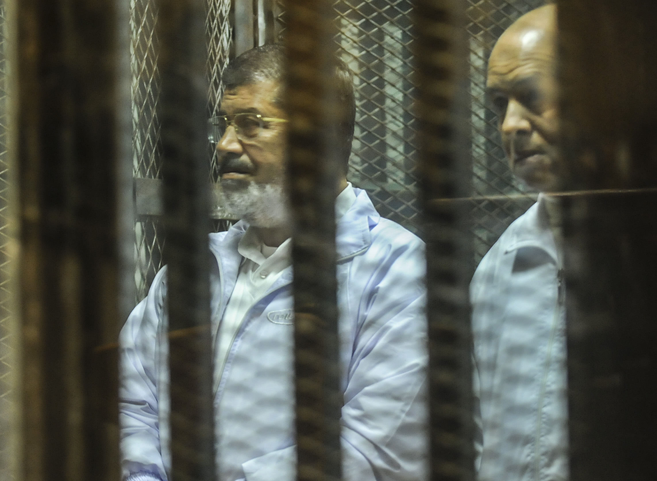 تأجيل محاكمة مرسي و35 قياديا من الاخوان الى "مايو" المقبل
