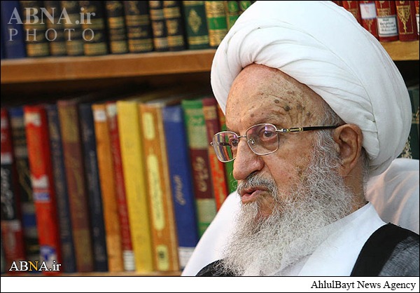 المرجع الديني آية الله مكارم شيرازي: يجب اجتثاث جذور التكفير