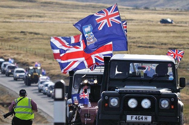 “El Reino Unido Planea Enviar más de 1000 Soldados a las Islas Malvinas”