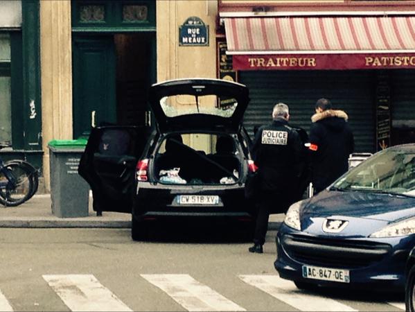 Charlie Hebdo:Les terroristes changent de voiture devant un local pro-israélien    