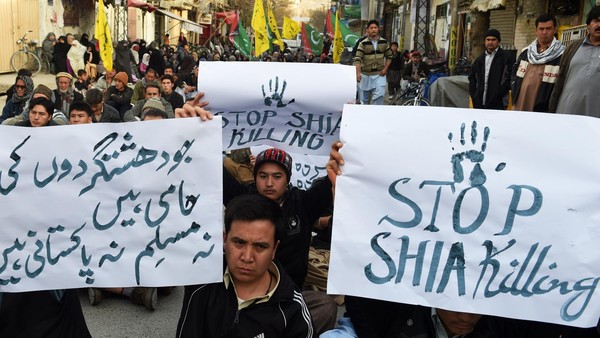 Pakistani Shia leaders urge followers to defend mosques after bombing