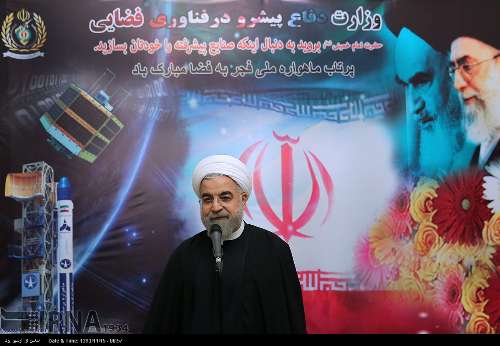 ايراني سائنسدان خلائي شعبہ ميں نئے مرحلے ميں داخل: صدر روحانی