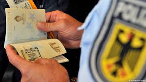 ألمانيا توافق على مشروع قانون يمنع المتشددين من السفر لسوريا والعراق