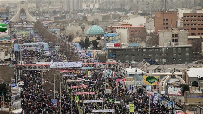 “Millones de Iraníes se vuelcan a las calles de todo Irán para marcar el Nuevo Aniversario de la Revolución Islámica”
