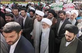 الشعب ومن خلال المشاركة في المسيرات يجدد العهد والميثاق مع مبادئ الثورة الاسلامية