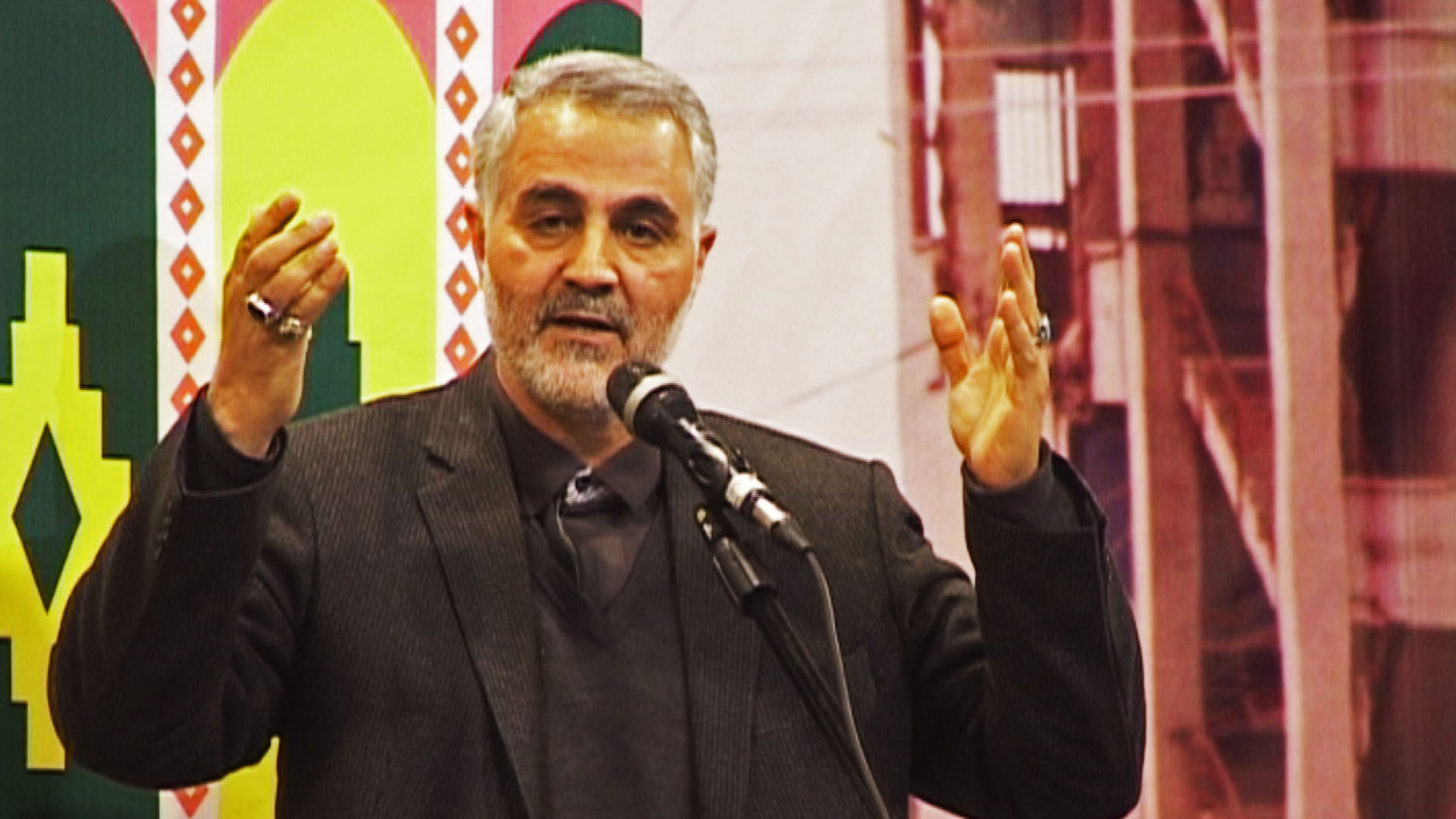 General Qasem Soleimani: Takfiri groups will soon breathe their last