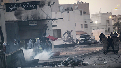 Al-Wefaq: “El Régimen de Al Jalifa Realizó 1740 Detenciones en 2014 que Figuran 20 Mujeres y 244 Menores de Edad”