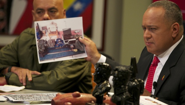 “Presentan Pruebas de Planes Golpistas de EE.UU. en Venezuela”