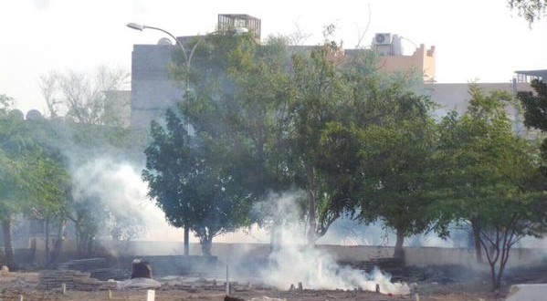 Bahrain: protesters defy armored vehicles