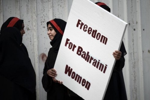  اعتقال بحرينية في بني جمرة بتهمة "إيواء مطلوبين"