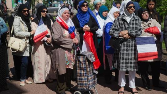 “80% de los Ataques contra los Musulmanes en Francia son contra las Mujeres”