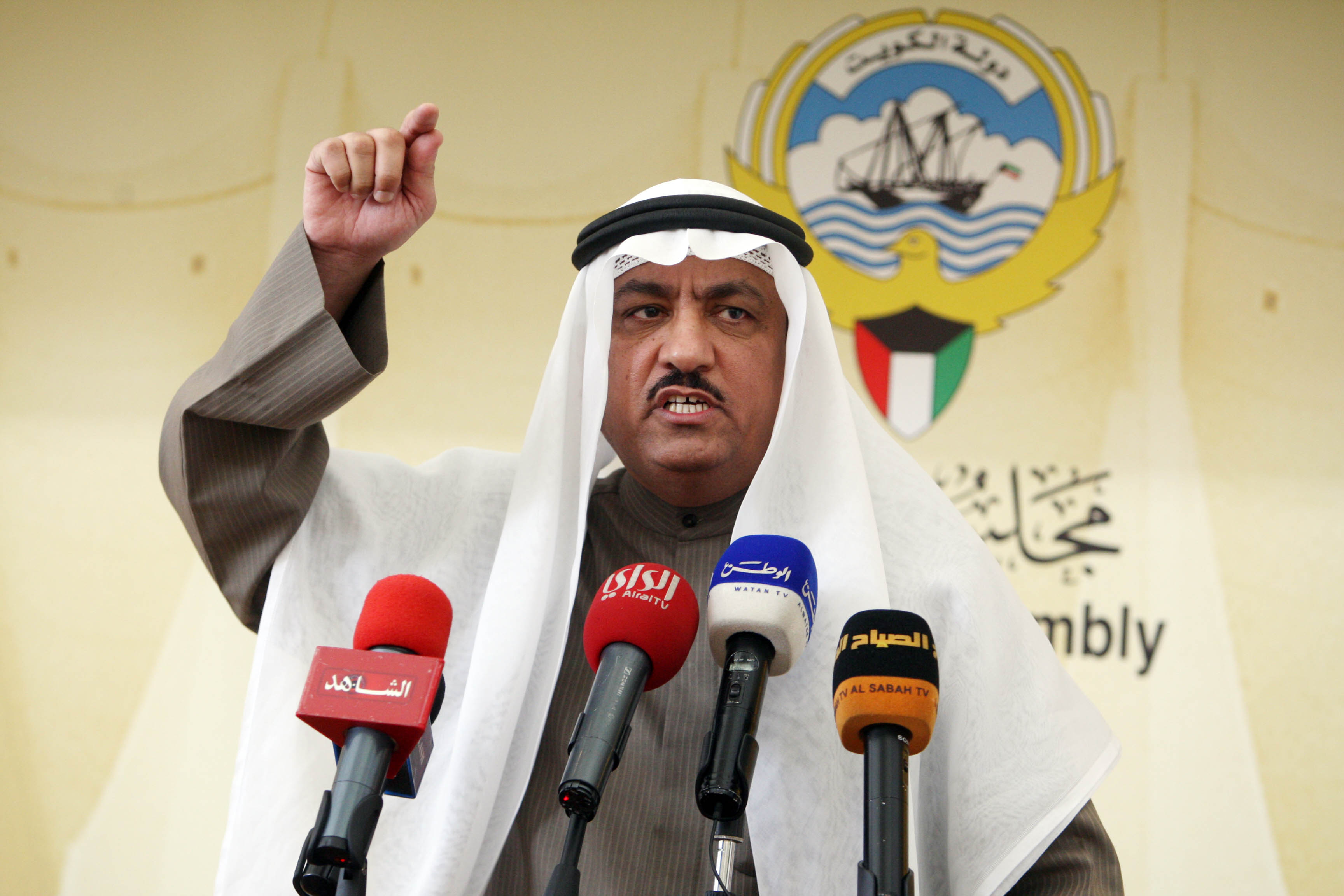 سجن معارض بارز بسبب التطاول على الذات الأميرية في الكويت