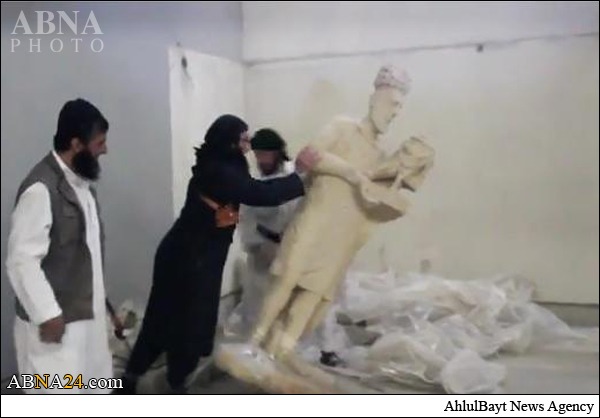 Video: ISIS Destroyed Antiquities in Mosul Museum
