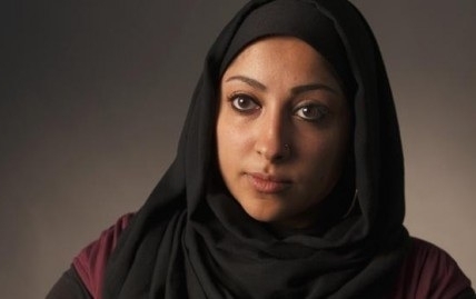 مريم الخواجة مخاطبة "جون ليجند": لاتسمح للموسيقي أن تحجب أصوات المحتجين في البحرين
