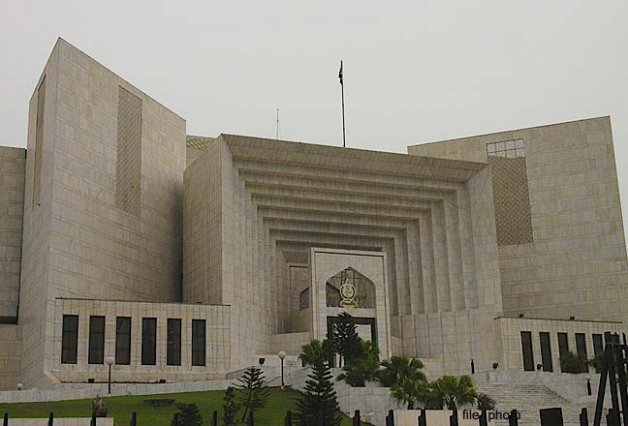 Pakistan sentences four Al Qaeda members to death