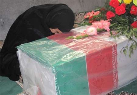 دفاع مقدس کے دوران لاپتہ 58 ایرانی شہیدوں کی لاشیں مل گئیں