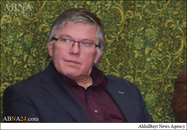 German Professor Converts to Islam + Pics