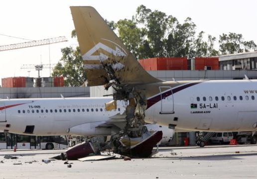 مطار في الزنتان يعترض لقصف لطائرتين حربيتين مجهولتين