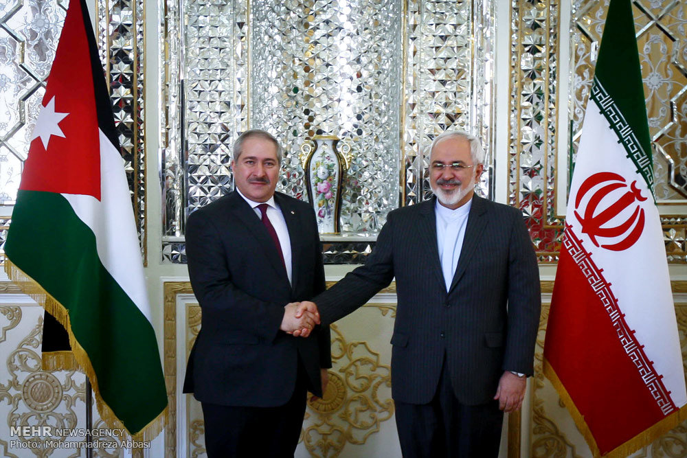ظريف يؤكد لجودة بأن ايران تؤمن بالتعامل وتبادل الآراء بشكل جاد وصريح مع الدول المنطقة