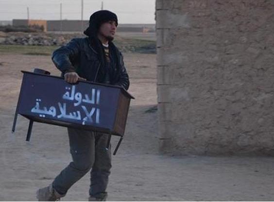 هجوم على دورية ونقطة تفتيش لداعش ومقتل 12 من التنظيم في الميادين