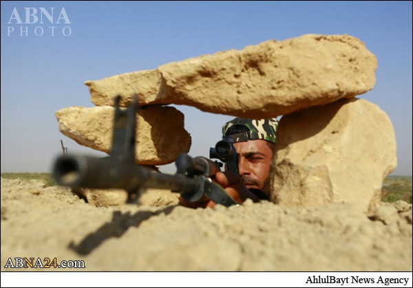 Photos: Imam Ali Battalion Troops Take its Last Train before Being Deployed to Tikrit