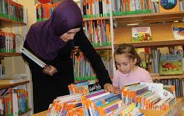 غالبية الشباب بألمانيا يؤيدون ارتداء المدرسات المسلمات الحجاب