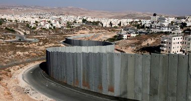 الإسرائيل تنشئ جدارا عازلا على حدود الأردن