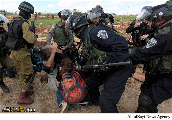 İşğalçı israil rejim hərbiçilərinin Fələstinlilərlə vəhşicəsinə hücumu, yaralanan var - Foto