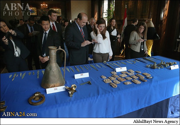 Iraq’s government receives smuggled artifacts from U.S + Pics