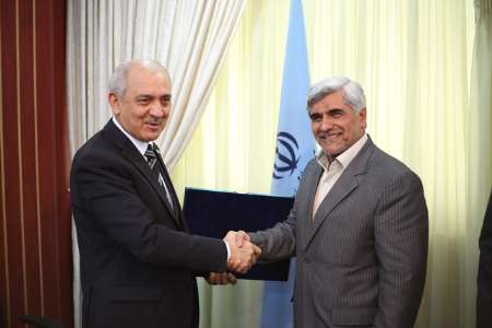 ایران کی تاجکستان کے ساتھ سائنسی کمیٹی بلانے کی تجویز