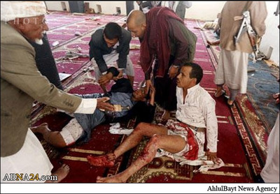 ویڈیو کلیپ/ صنعا کی مسجد البدر میں نمازیوں پر حملے کا لمحہ