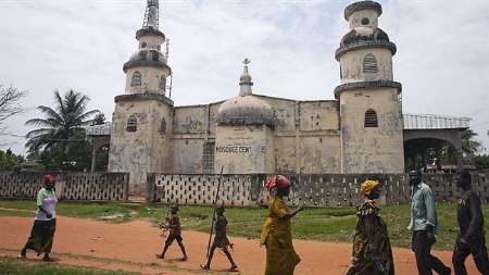 10 mosques reopen in Central African Republic