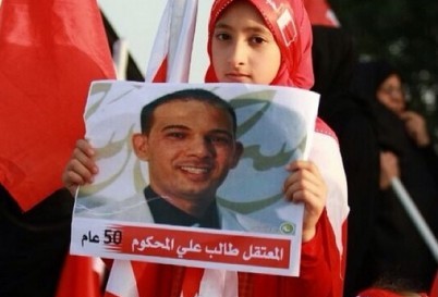 تعرض المعتقل طالب علي لنهش كلاب بوليسية في سجن جو