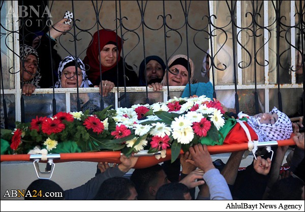 Photos: Funeral 20-year-old Palestinian youth held in Ramallah