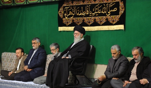 صور من طهران تفضح مزاعم الـ(بي بي سي) والعربية حول اللواء سليماني