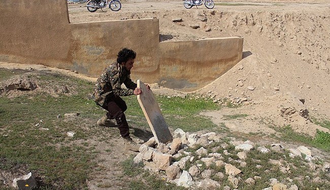 ISIS Starts Destruction of Tombs in Syrian Cemetery + Pics